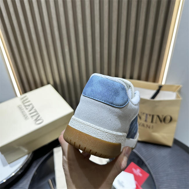 Va1e*ntin0 sneakers