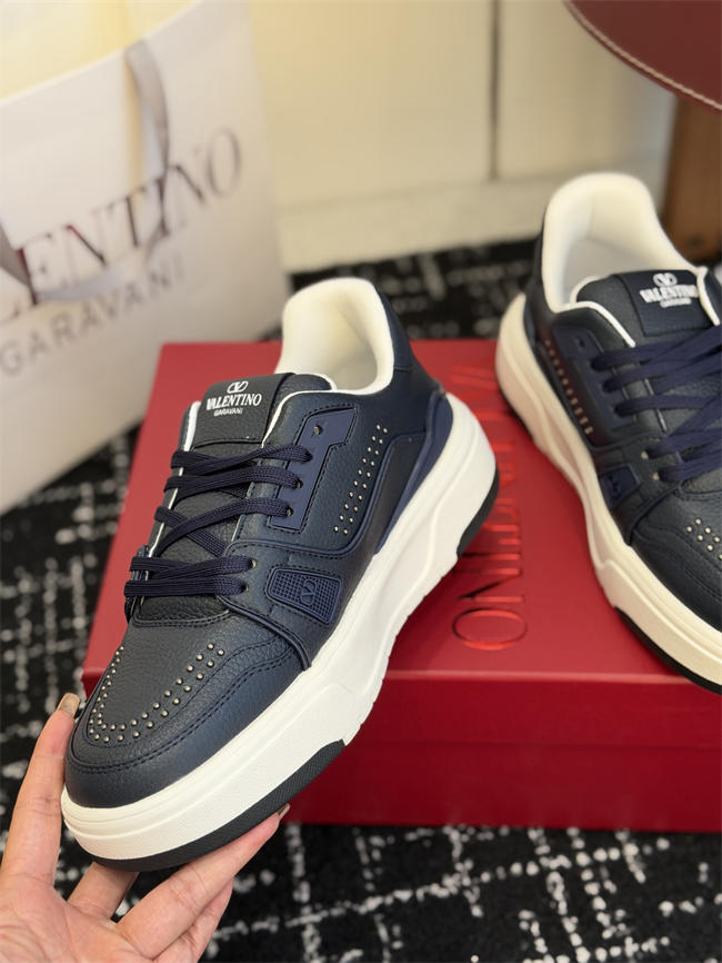 Va1e*ntin0 sneakers