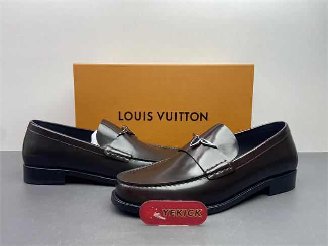Lv Loafer