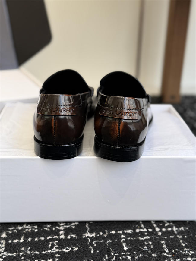 Y51 loafer