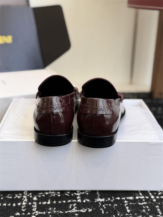 Y51 loafer