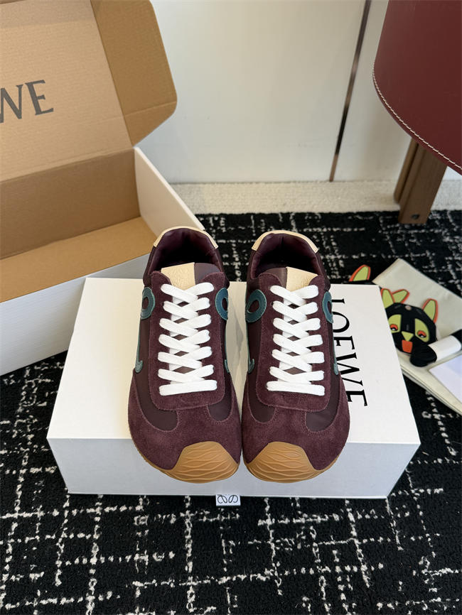 L0ew* sneaker