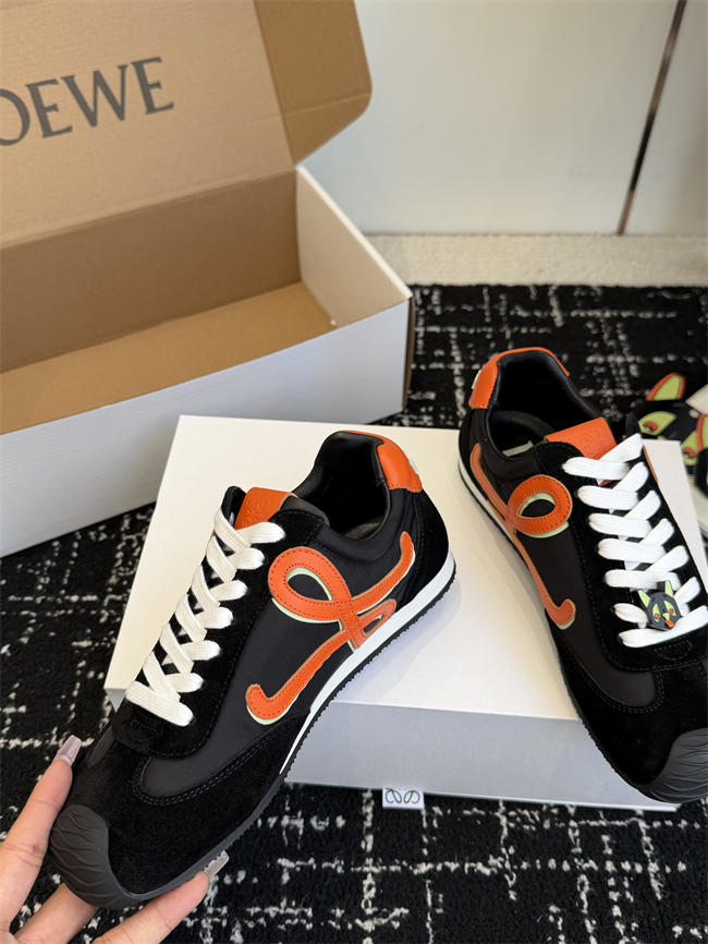 L0ew* sneaker