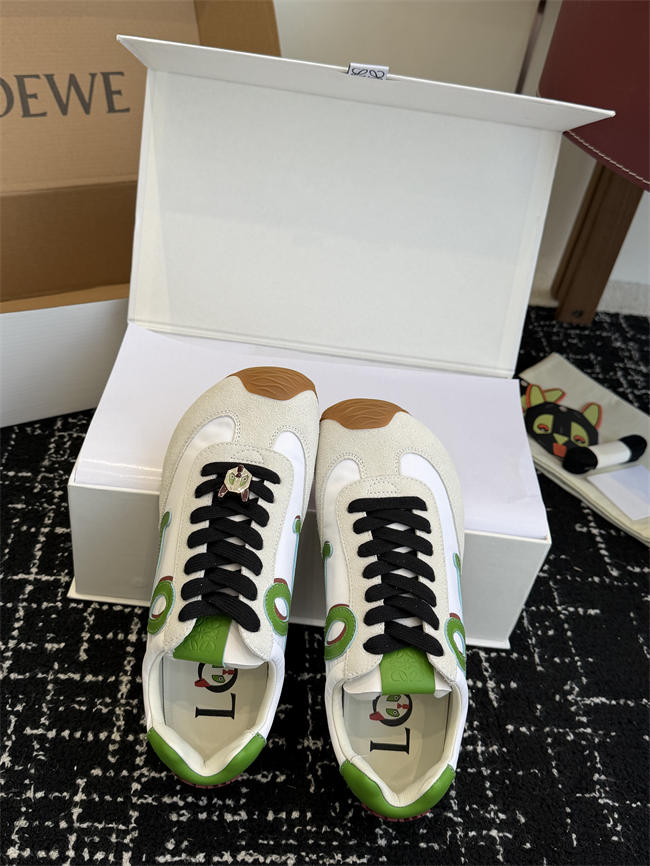 L0ew* sneaker