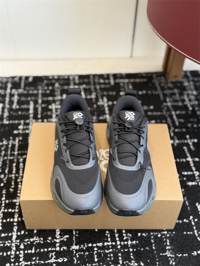 L0ew* sneaker