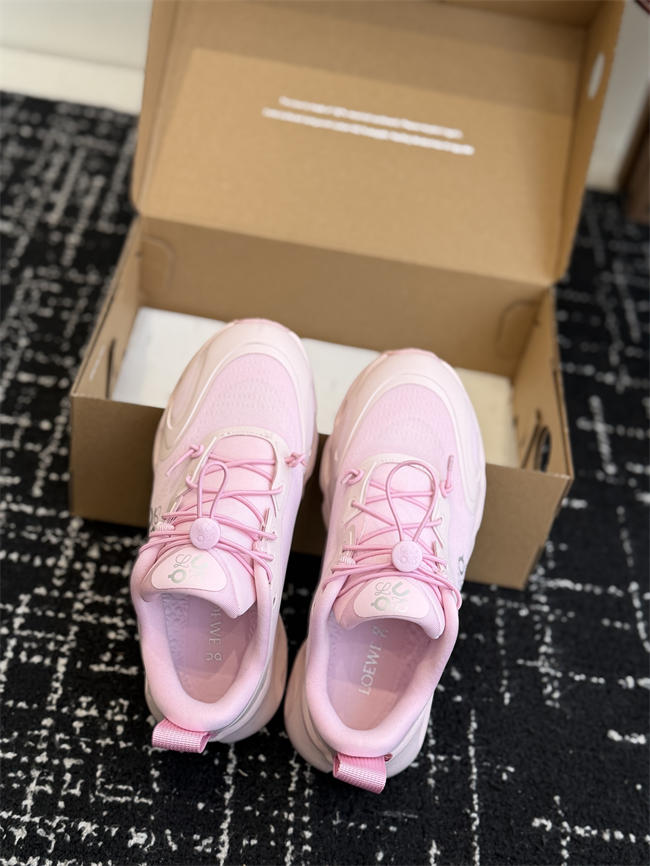 L0ew* sneaker