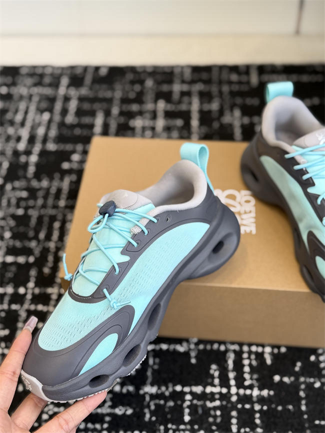 L0ew* sneaker