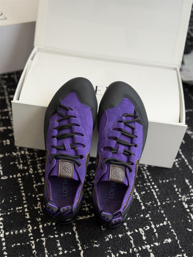 L0ew* sneaker