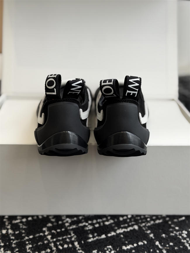 L0ew* sneaker