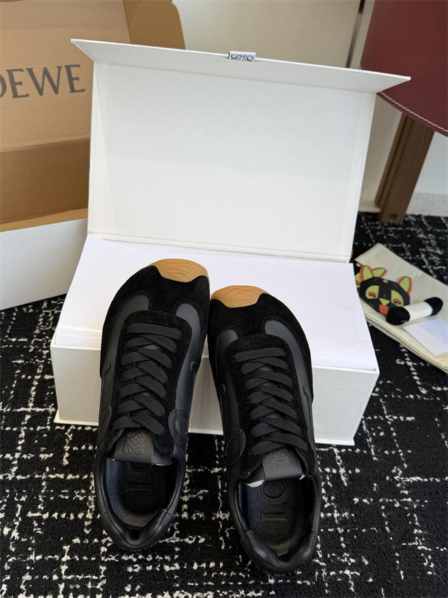 L0ew* sneaker