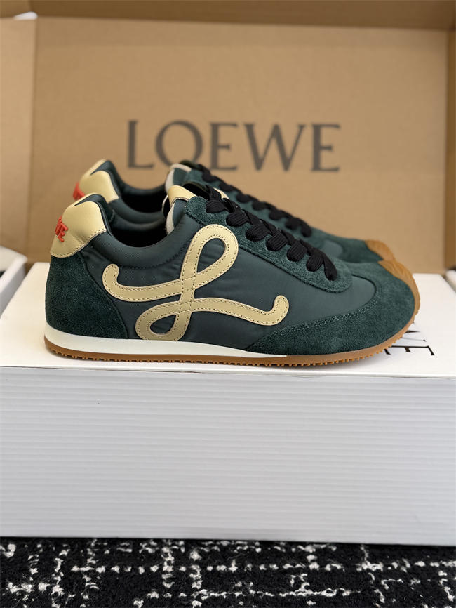 L0ew* sneaker