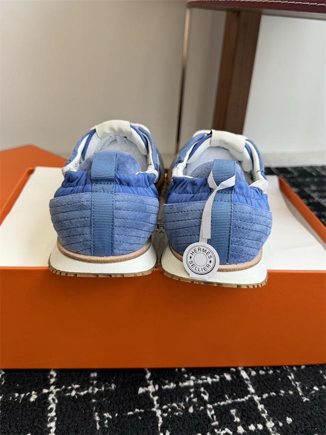 H**me5 sneaker