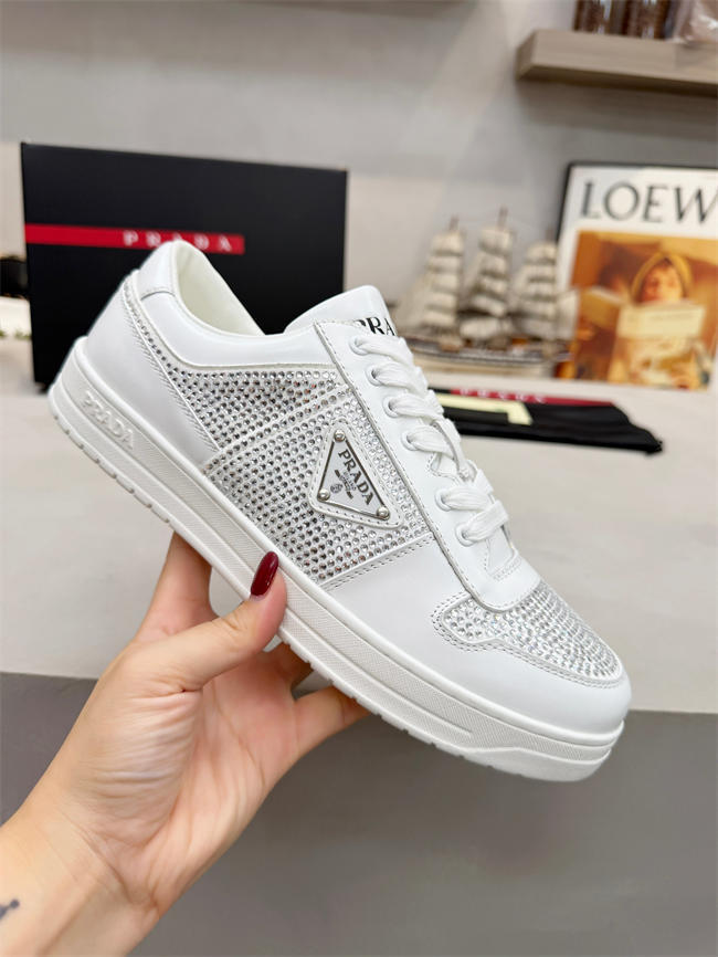 Pra*a sneaker
