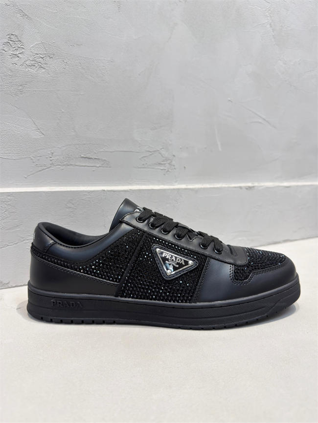 Pra*a sneaker
