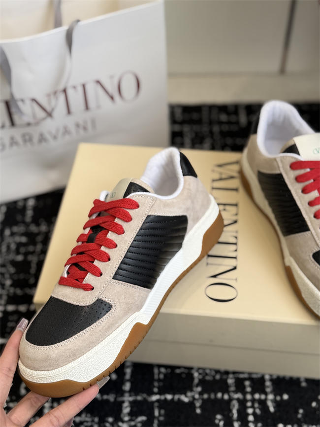 Va1e*ntin0 sneakers