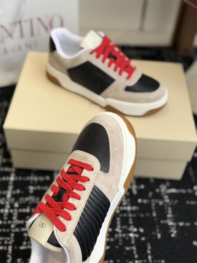 Va1e*ntin0 sneakers