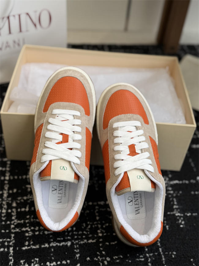 Va1e*ntin0 sneakers