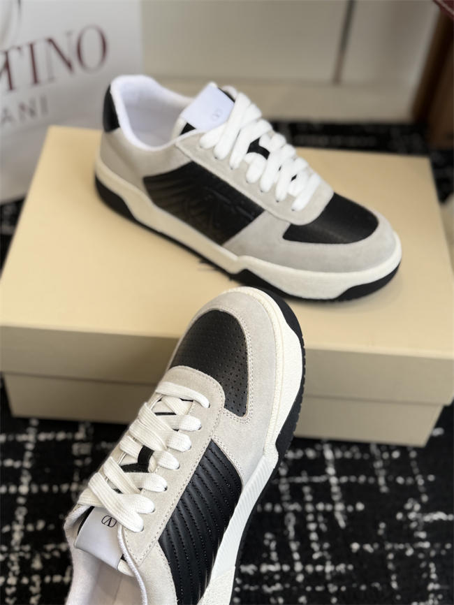 Va1e*ntin0 sneakers