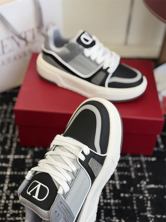 Va1e*ntin0 sneakers