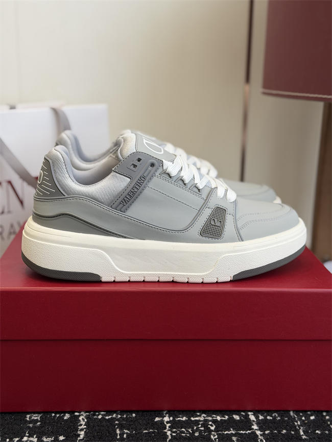 Va1e*ntin0 sneakers
