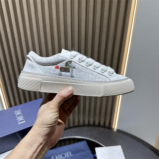 D10r b33 spin sneaker