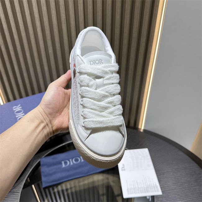 D10r b33 spin sneaker