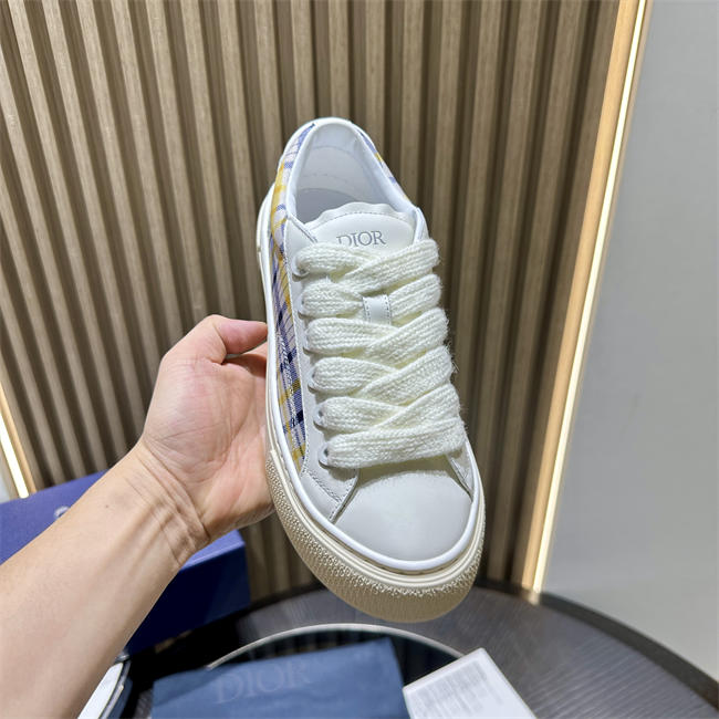 D10r b33 spin sneaker