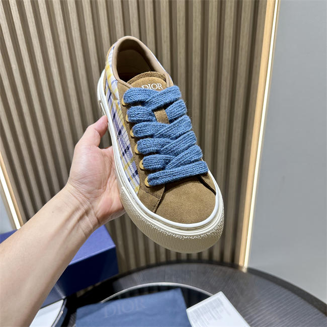 D10r b33 spin sneaker