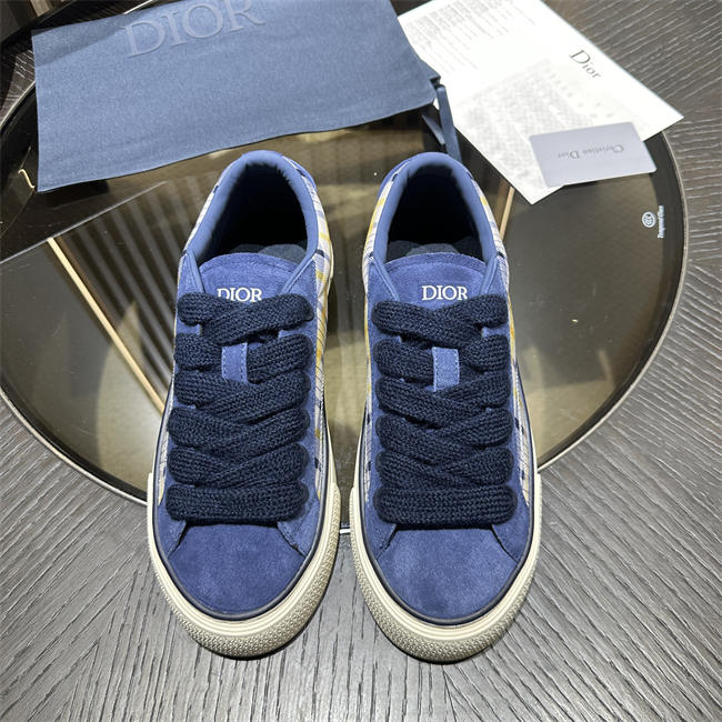 D10r b33 spin sneaker