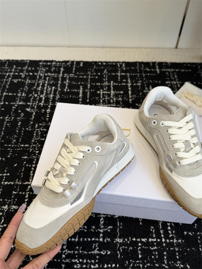 D10r sneaker