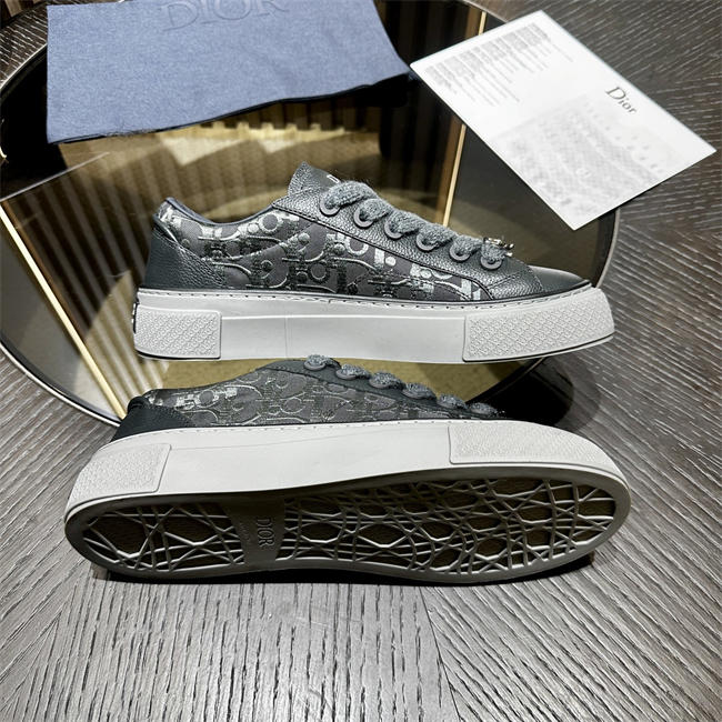D10r sneaker