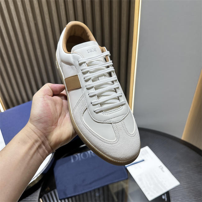 D10r sneaker