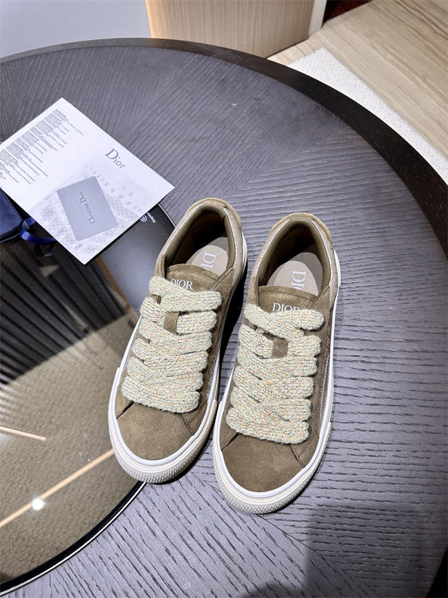 D10r sneaker