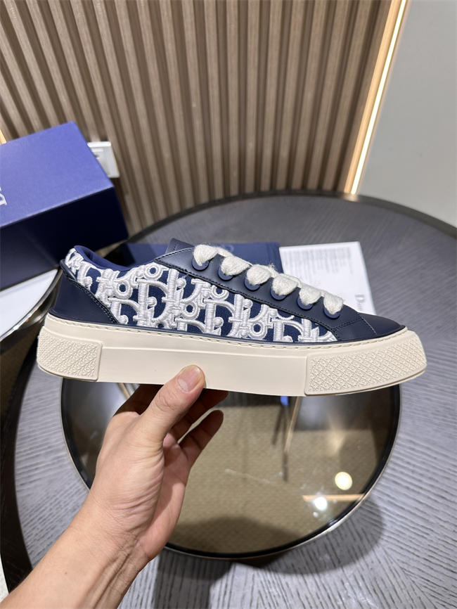 D10r sneaker