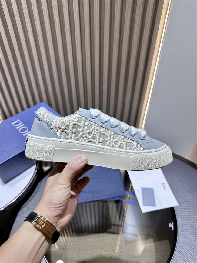 D10r sneaker