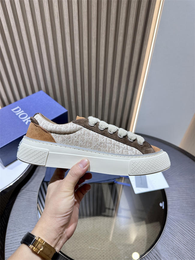 D10r sneaker