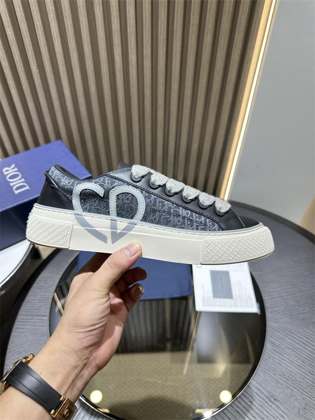 D10r sneaker