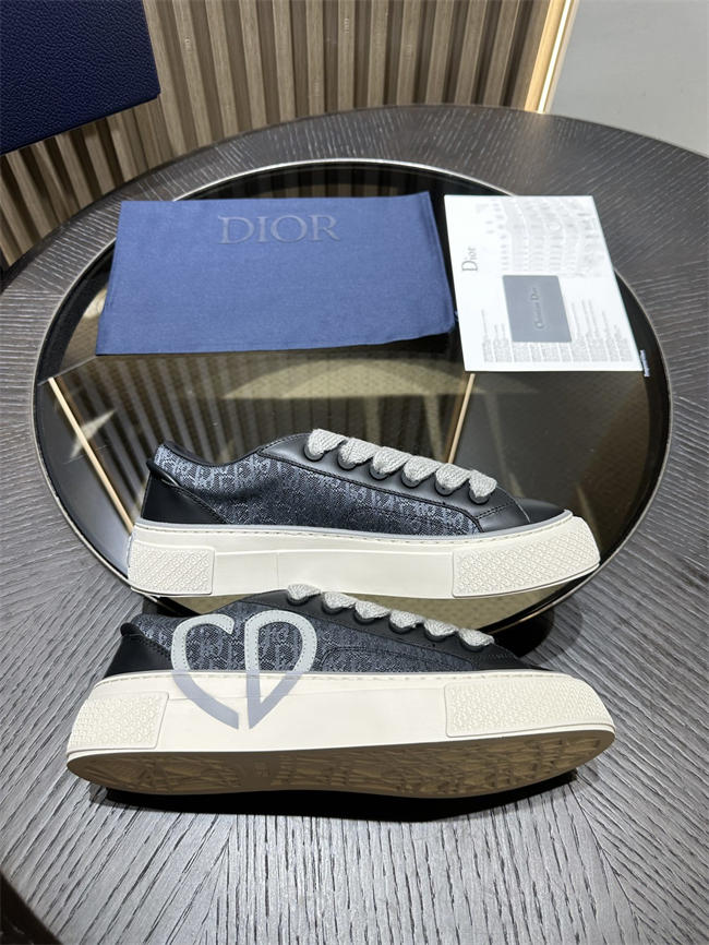 D10r sneaker