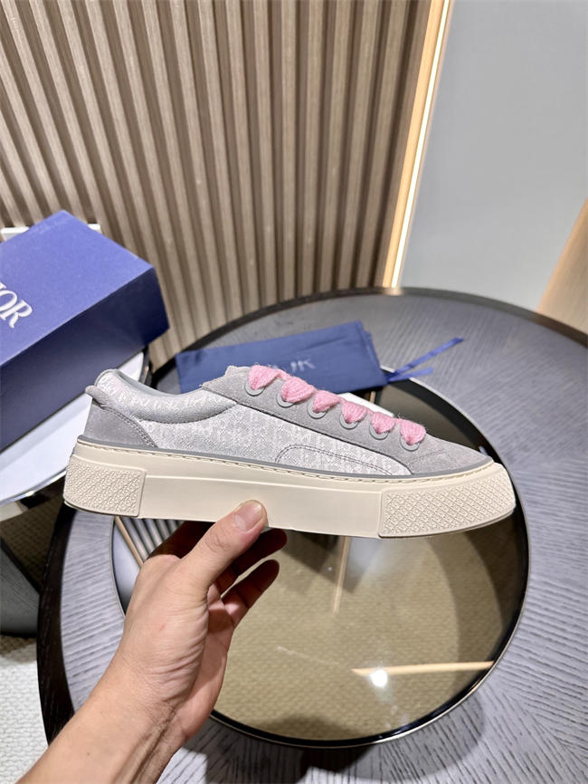 D10r sneaker