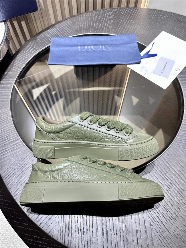 D10r sneaker