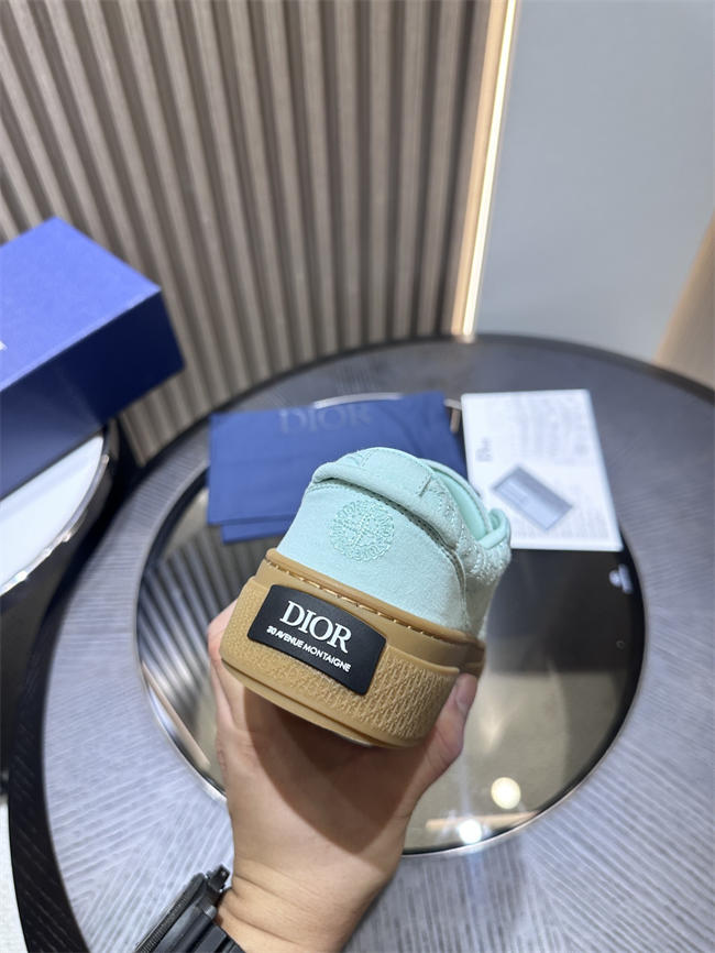 D10r sneaker