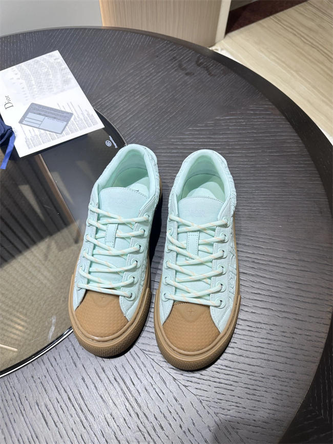 D10r sneaker