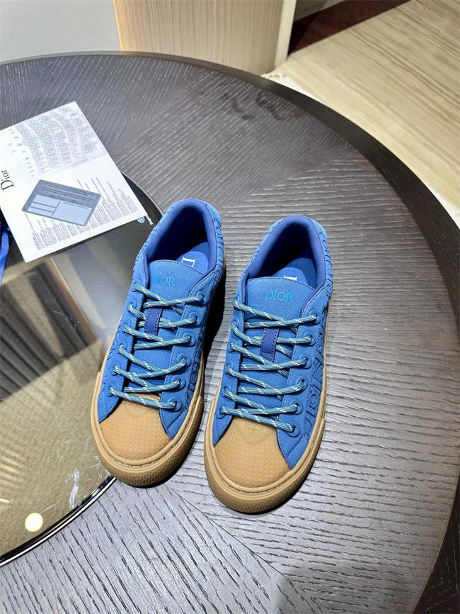 D10r sneaker