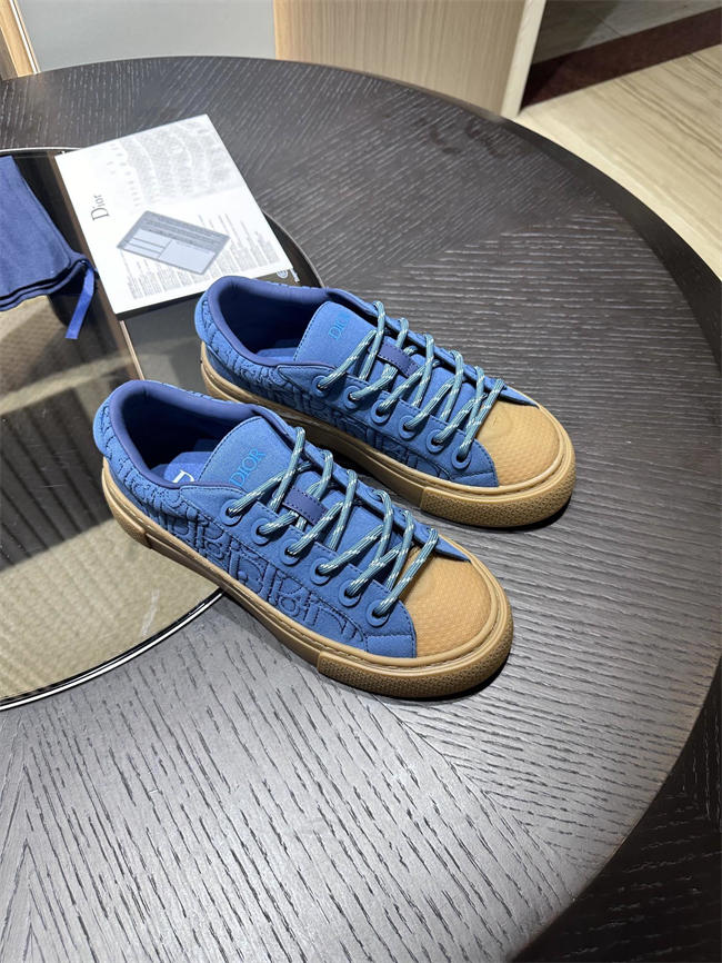 D10r sneaker
