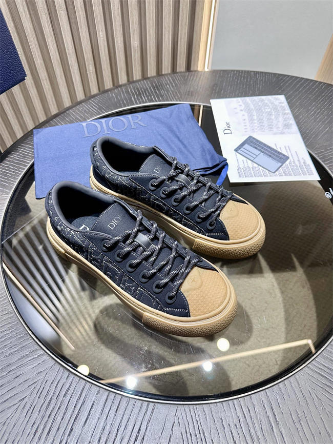 D10r sneaker