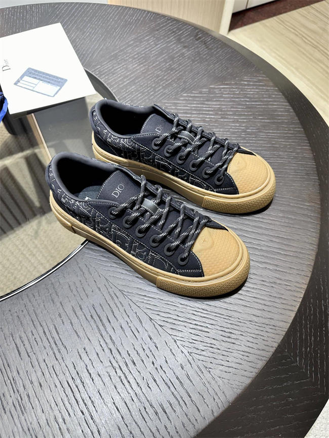 D10r sneaker