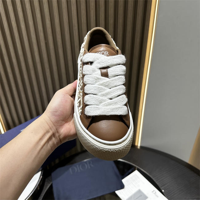 D10r sneaker
