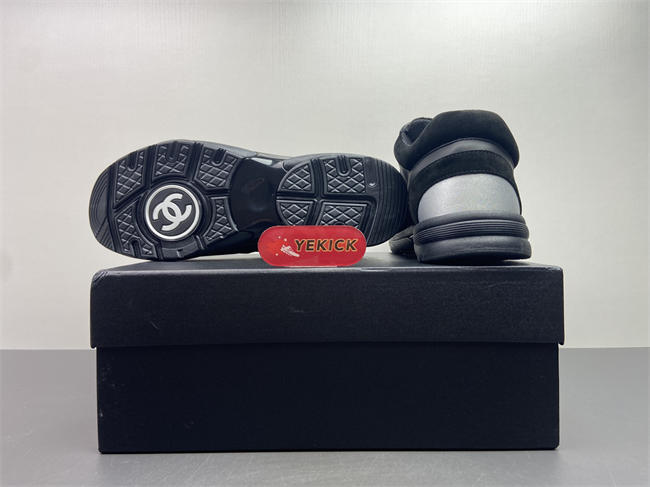 Chanal Sneakers