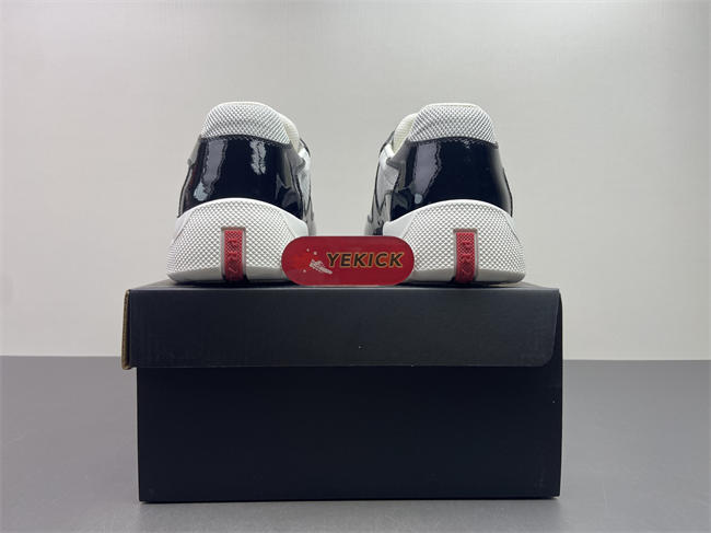 Pra*a america’s cup black