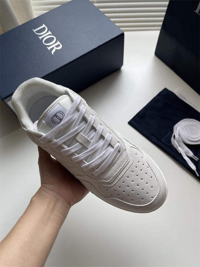 D10r b27 sneaker